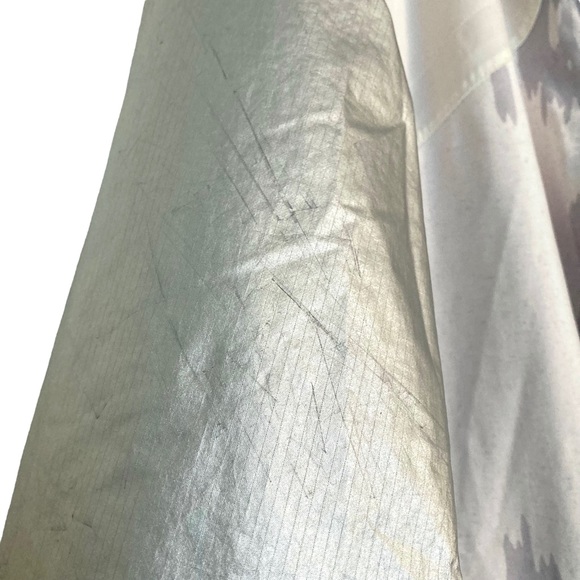 L.A.M.B. x Burton Misfit Bomber Snowboarding Jacket Silver White Snow Leopard - Picture 15 of 16